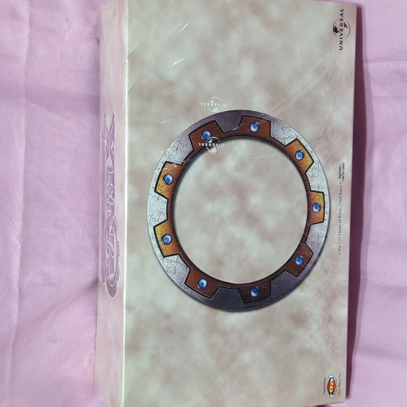 Xena: Warrior Princess, Premiere Season.  VHS Boxed Set of 12.  NWOT - Picture 4 of 13